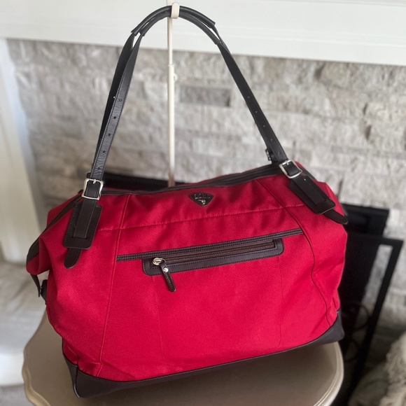 Jump Paris Handbags - JUMP Paris Cassis DailyDuffel RED 8289